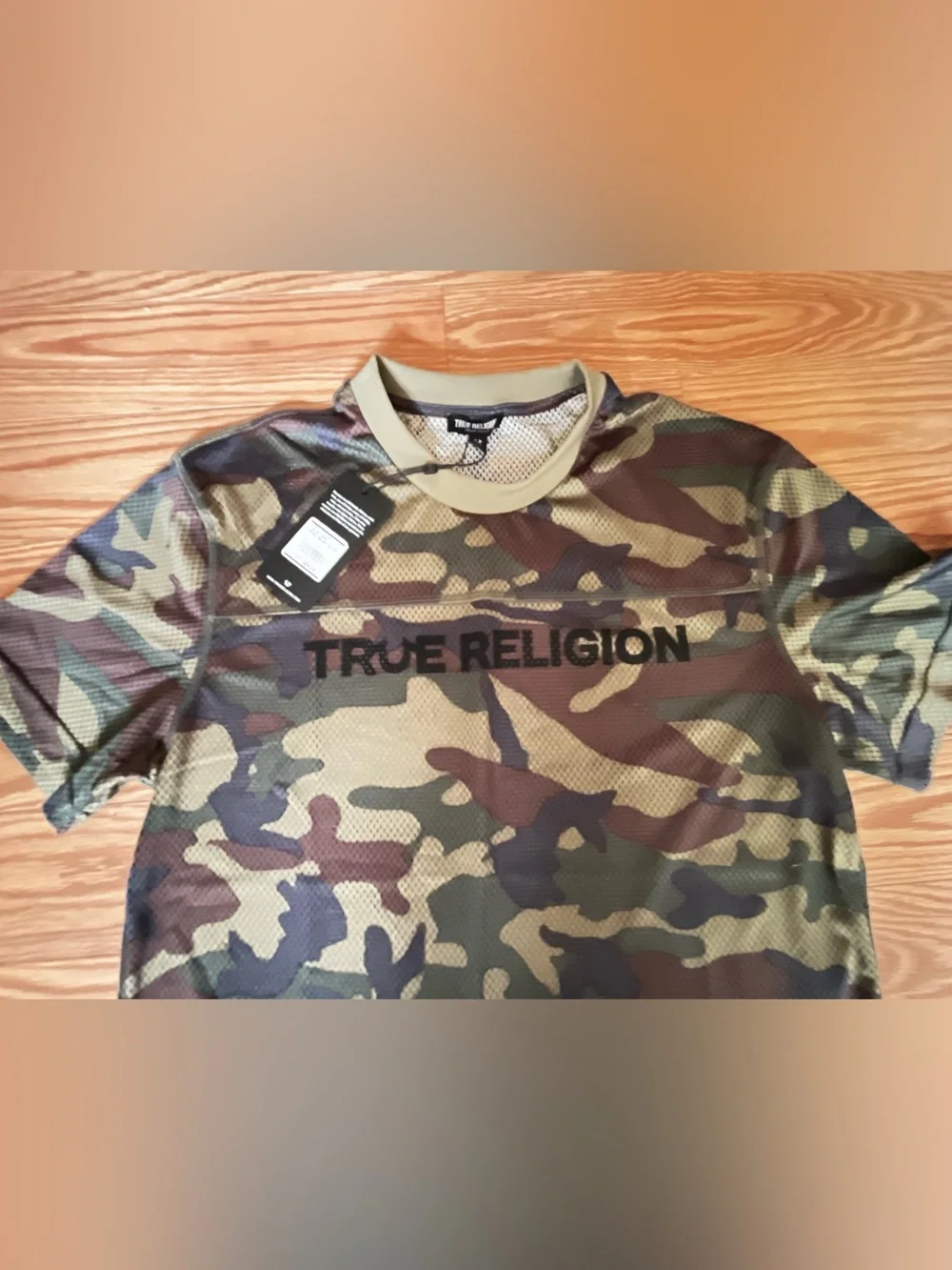 True Religion Oversized mesh t-shirt camo print crew neck collar Size Small BNWT